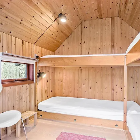 Amazing In With Sauna Feriehus Roslev