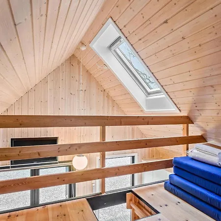 Amazing In With Sauna Feriehus Roslev